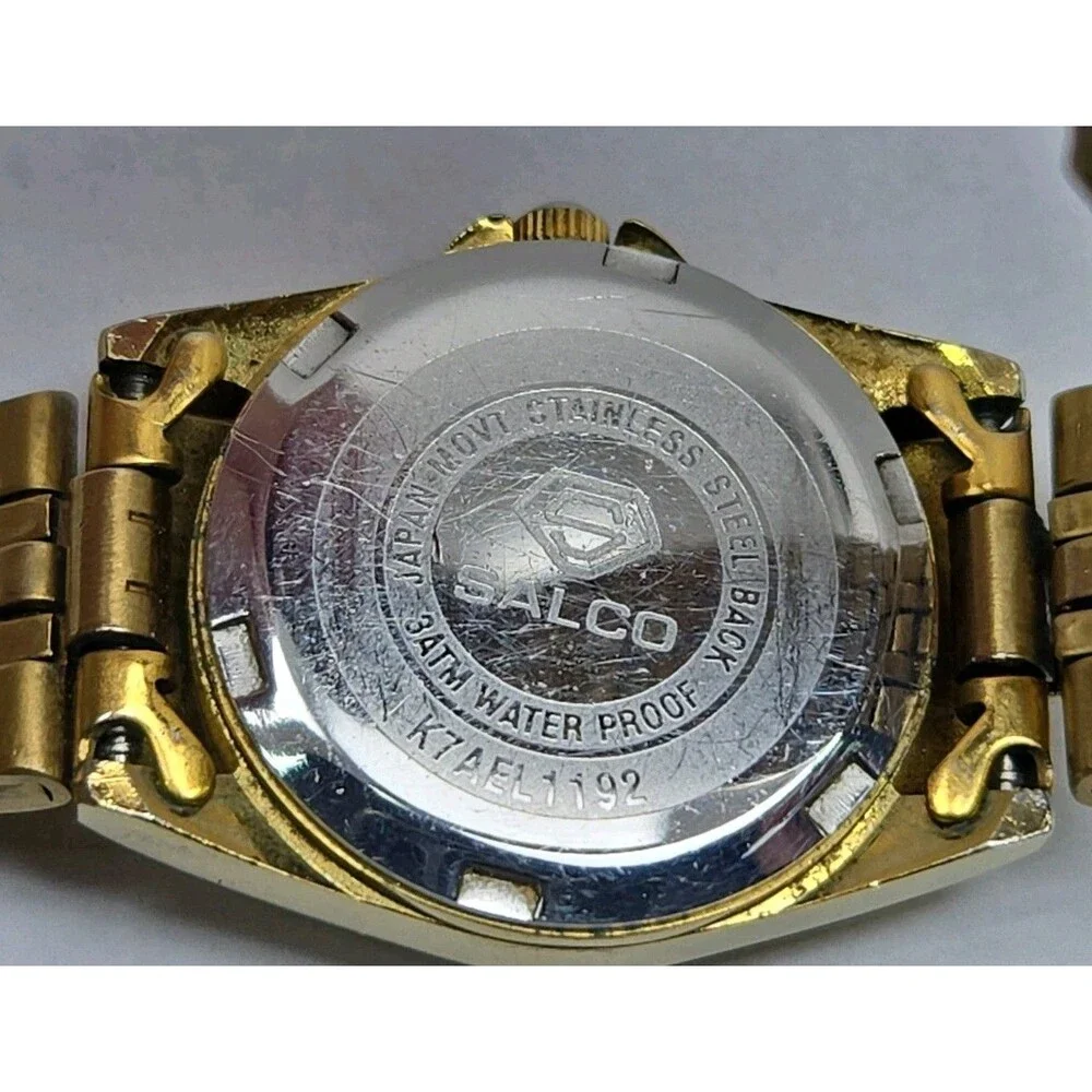 Womens Salco Gold Tone Quartz Bracelet Dress Watch Dainty Petite New Battery